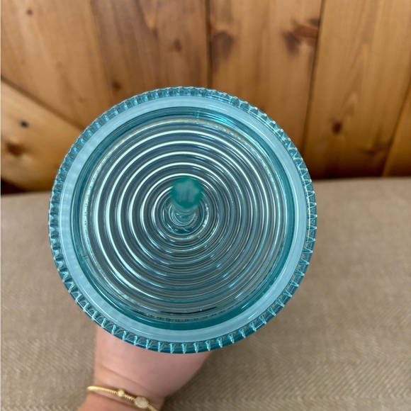 New 2022 Starbucks Spring Green Iridescent 24oz Tumbler - Picture 4 of 5